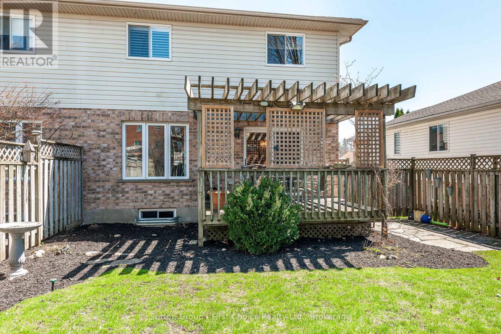 68 Greenwood Drive, Stratford, Ontario  N5A 7H1 - Photo 32 - X12098107