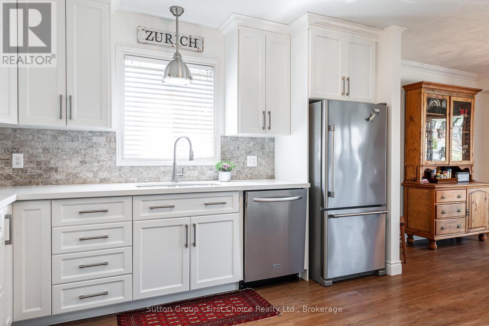 68 Greenwood Drive, Stratford, Ontario  N5A 7H1 - Photo 5 - X12098107