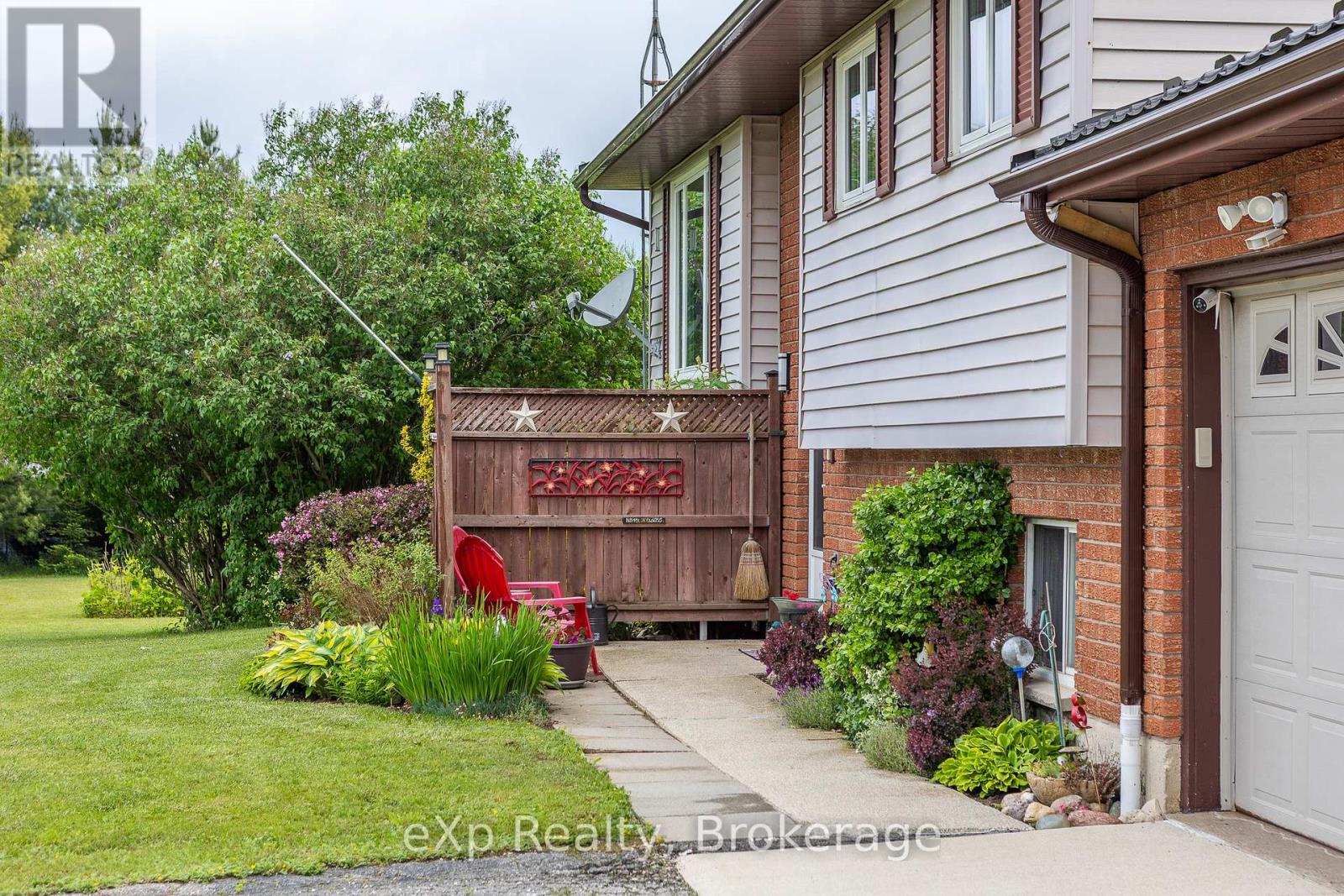 752791 75 Side Road, Southgate, Ontario  N0C 1L0 - Photo 4 - X12098119