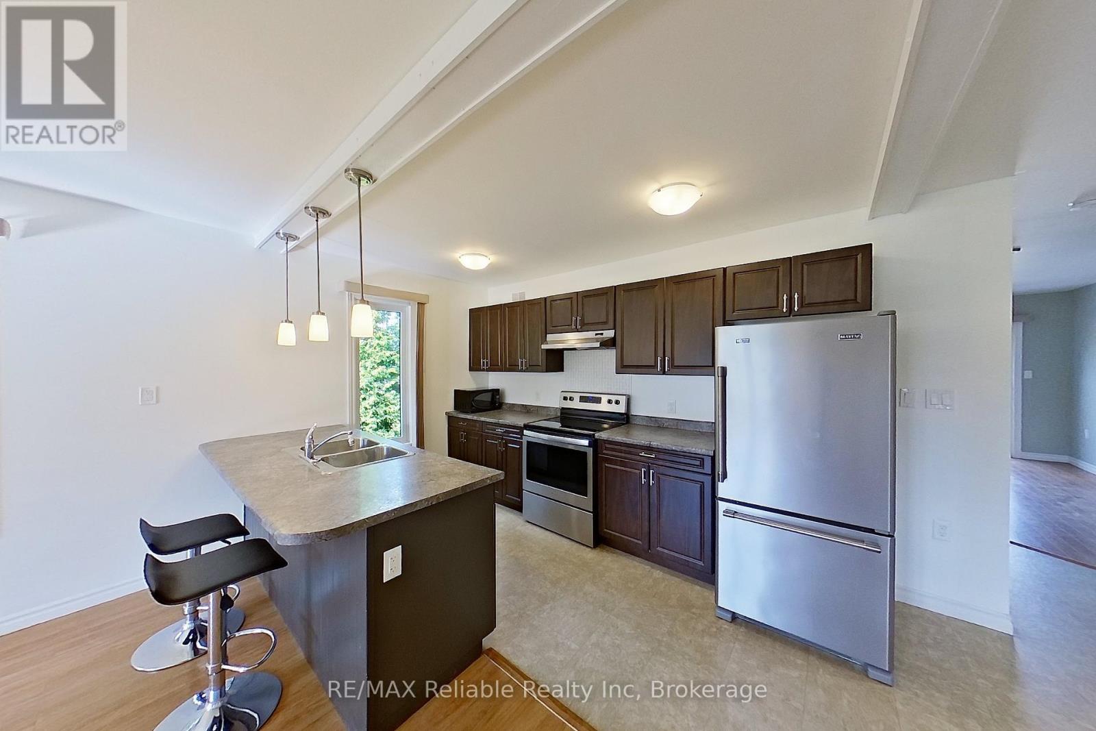 75 Ord Street, Huron East, Ontario  N0K 1W0 - Photo 11 - X12098140