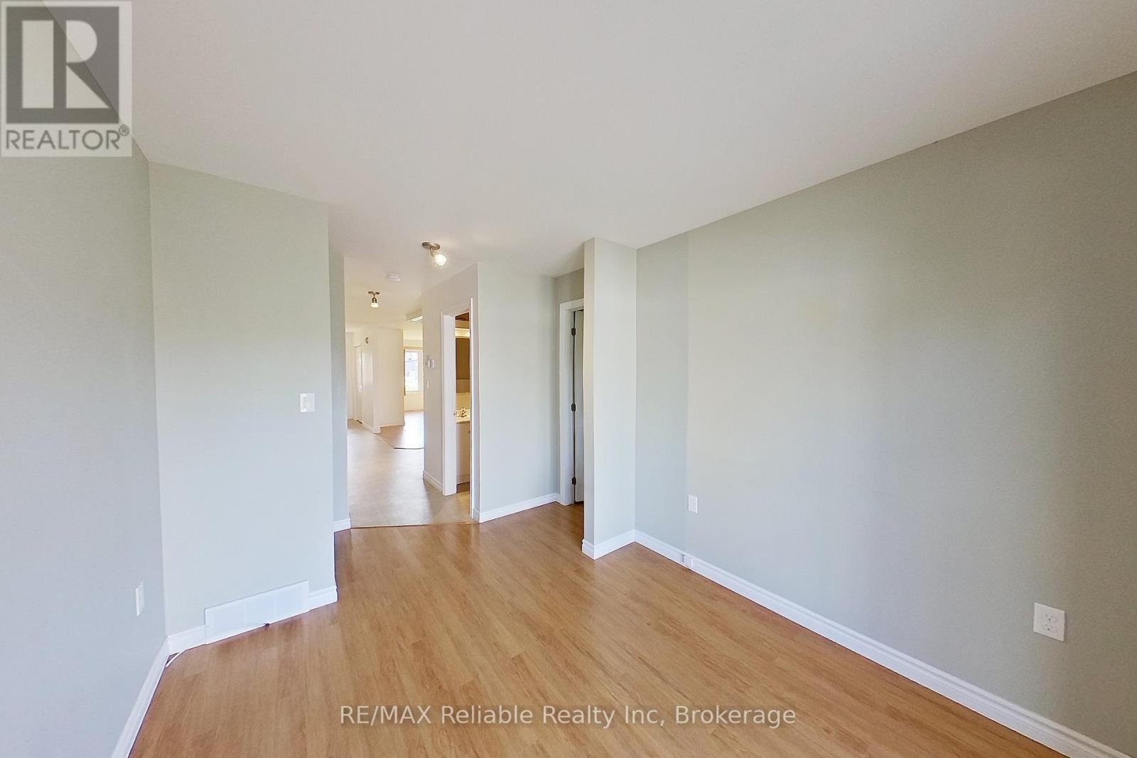 75 Ord Street, Huron East, Ontario  N0K 1W0 - Photo 23 - X12098140