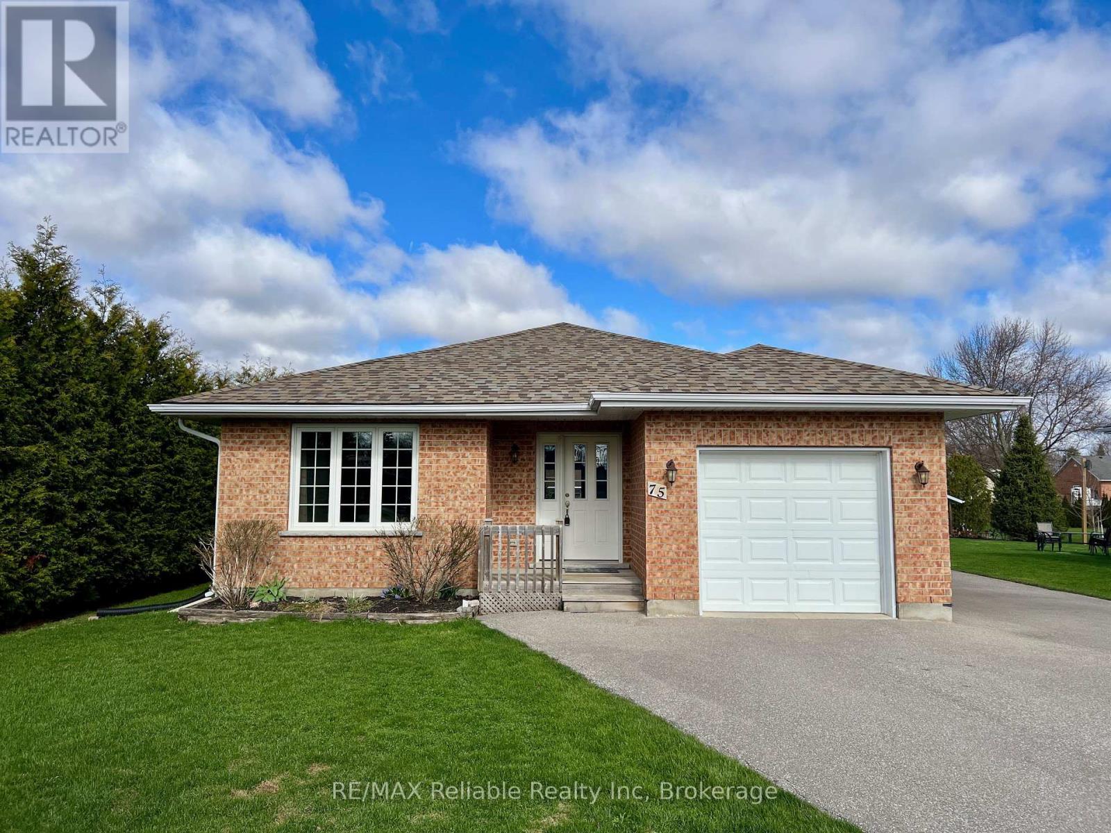 75 Ord Street, Huron East, Ontario  N0K 1W0 - Photo 3 - X12098140
