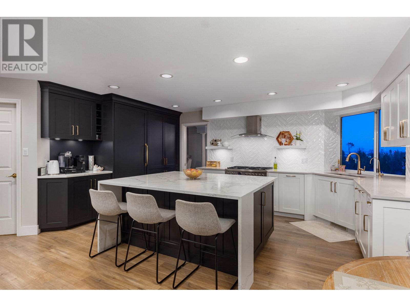 4702 Stahaken Court, Tsawwassen, British Columbia  V4M 4B9 - Photo 10 - R2993182