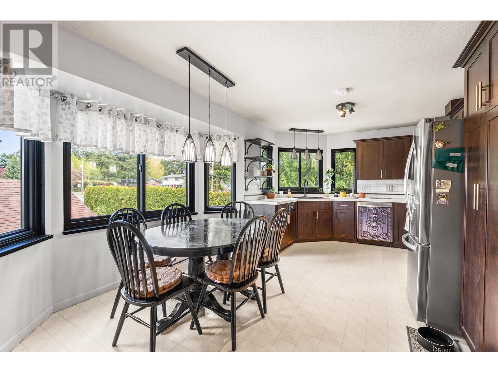 12019 206 Street, Maple Ridge, British Columbia  V2X 1T8 - Photo 4 - R2993218