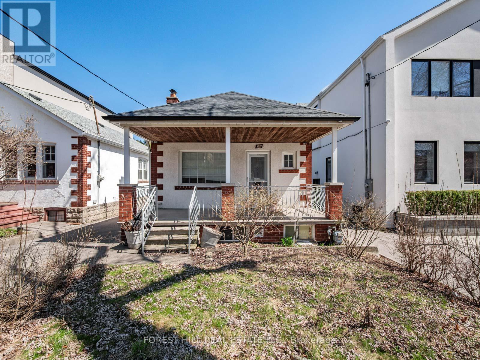 547 Atlas Avenue, Toronto, Ontario  M6C 3R5 - Photo 6 - C12098156