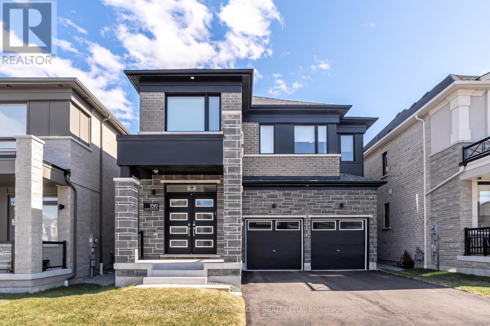 1519 HONEY LOCUST PLACE, Pickering, Ontario