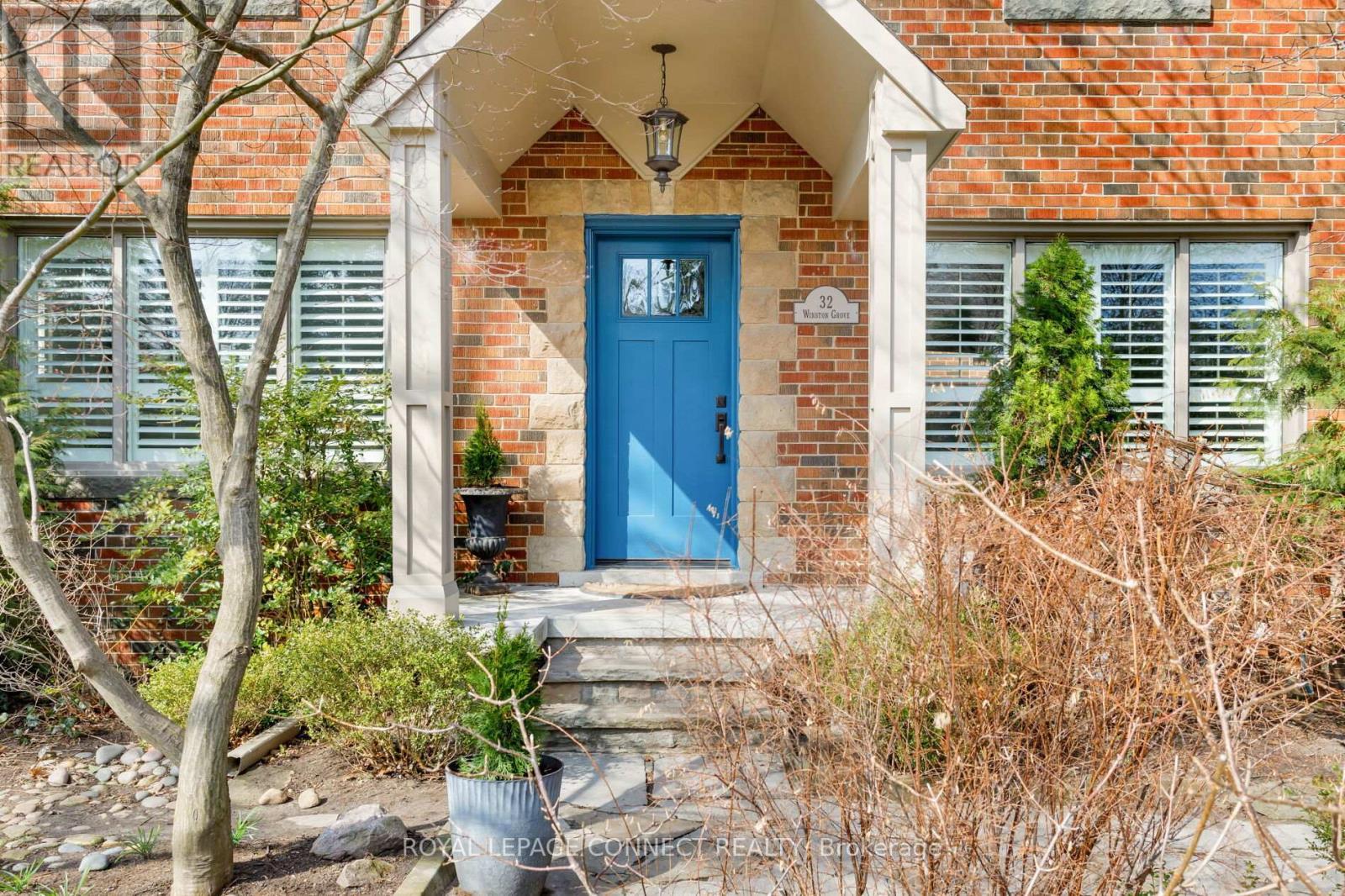 Property at 32 WINSTON GROVE image 3