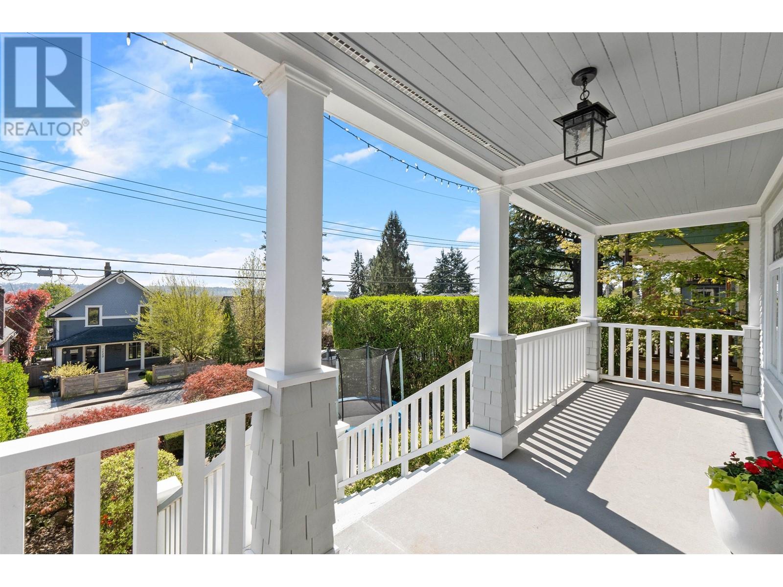 Property at 1421 SEVENTH AVENUE image 3