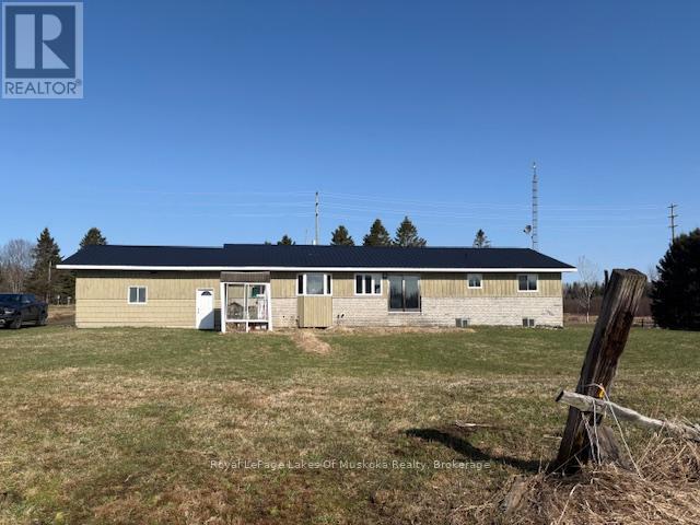 1105 OLD MUSKOKA ROAD, Huntsville, Ontario