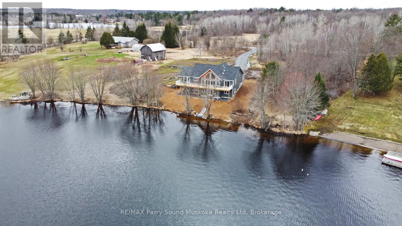 49 HARDIES ROAD, McKellar, Ontario