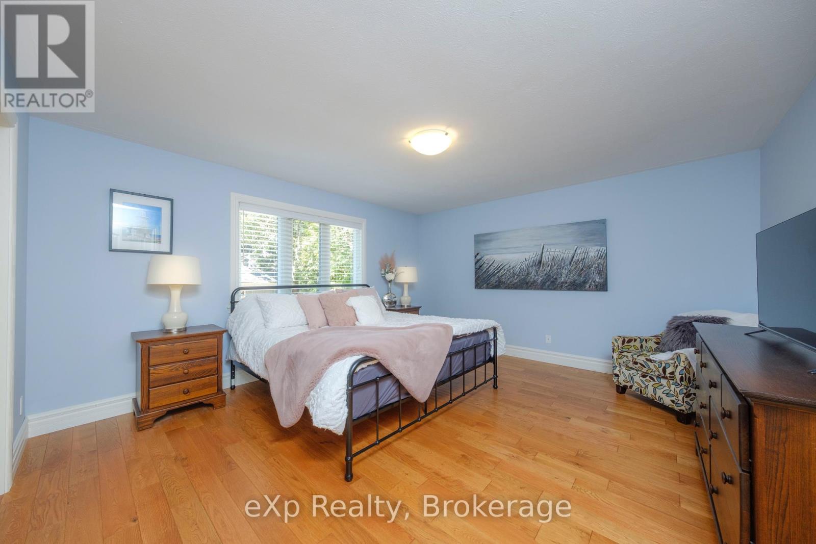 477 Creekwood Drive W, Saugeen Shores, Ontario  N0H 2L0 - Photo 15 - X12095925