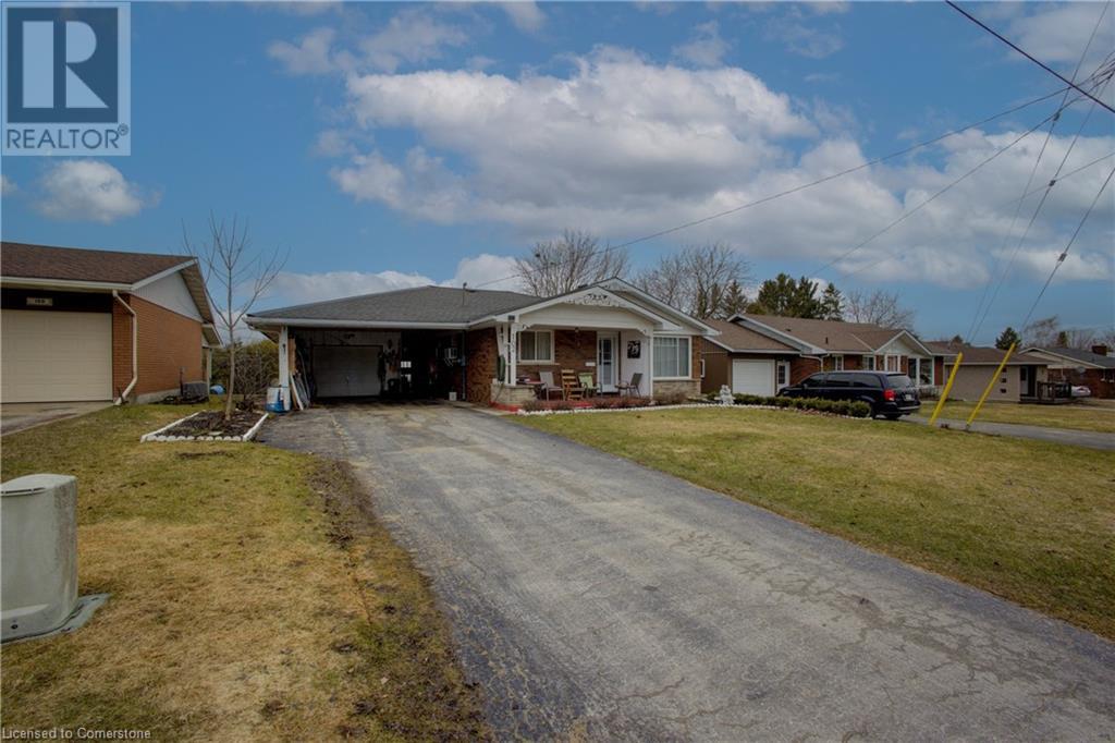Property at 102 BYELAND Drive image 4