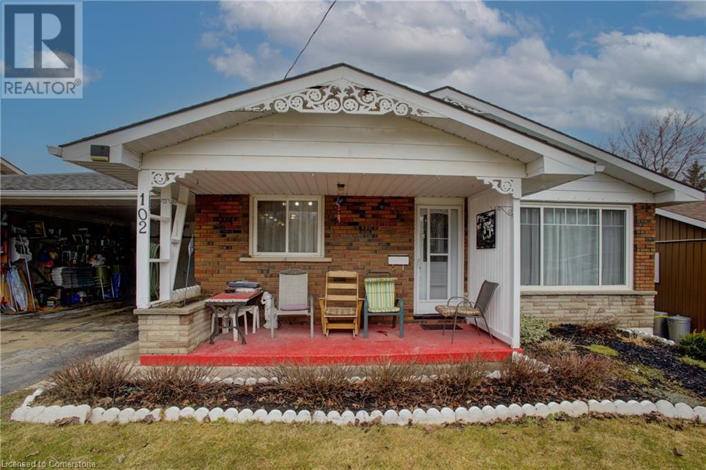 Property at 102 BYELAND Drive image 5