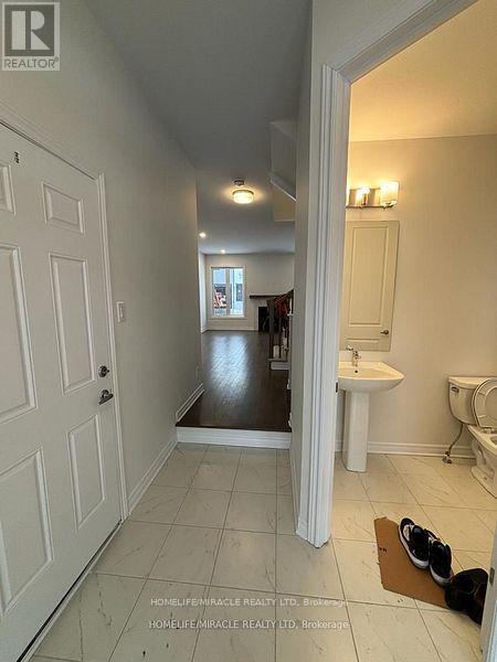 239 Beaugency Street, Ottawa, Ontario  K1W 0T2 - Photo 4 - X12098111