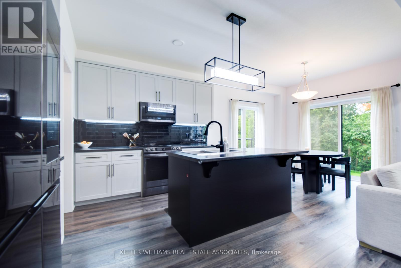 150 Eccles Avenue, West Grey, Ontario  N0G 1R0 - Photo 14 - X12098184