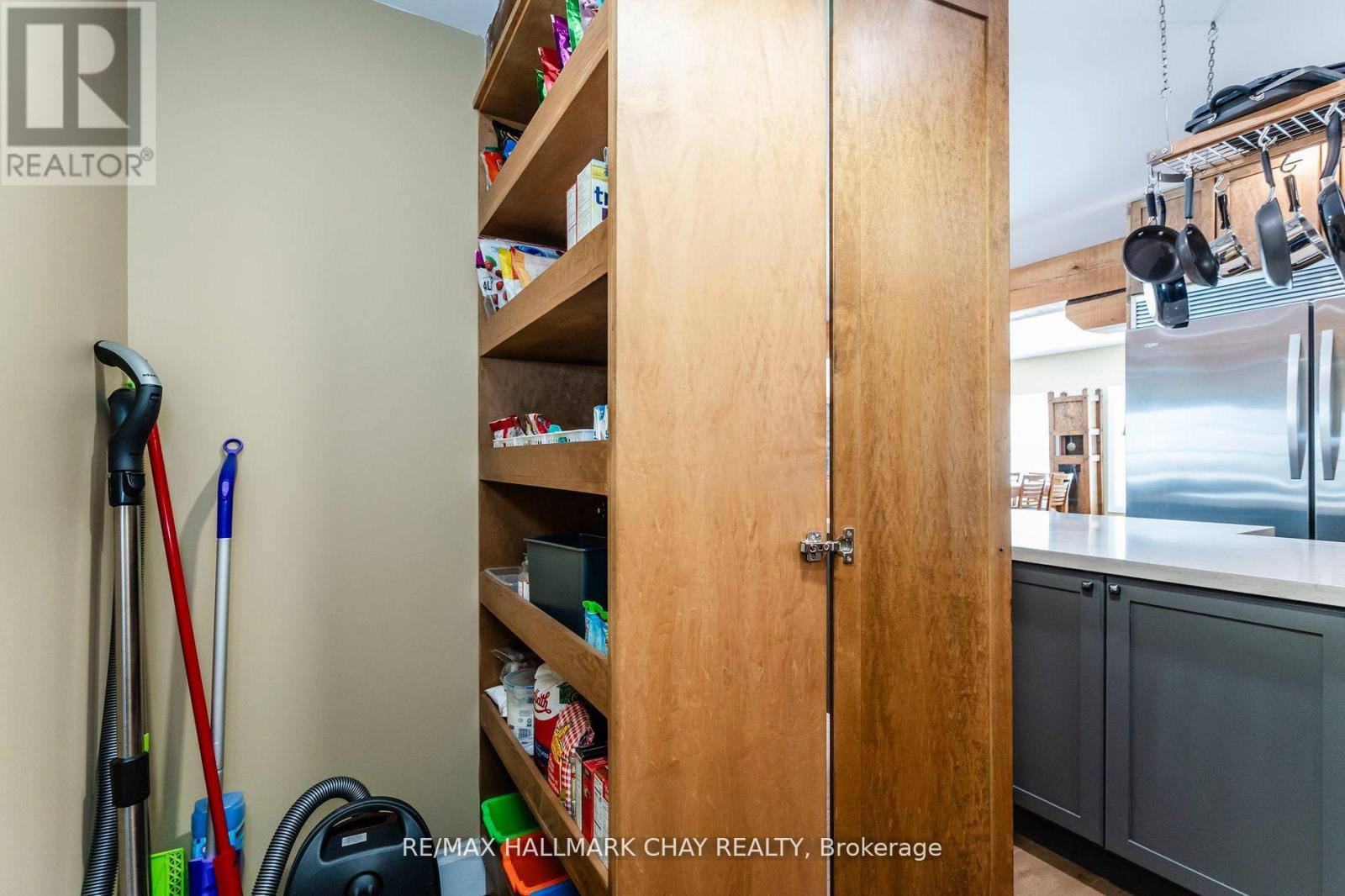 2091 Dwyer Road, Springwater, Ontario  L9X 1L7 - Photo 16 - S12095789