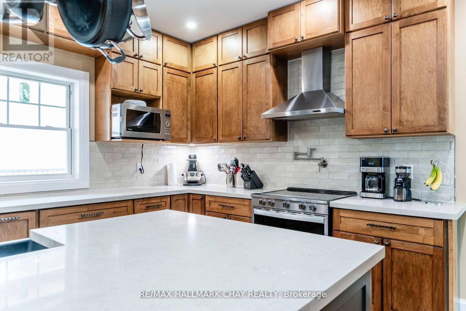 2091 Dwyer Road, Springwater, Ontario  L9X 1L7 - Photo 12 - S12095789