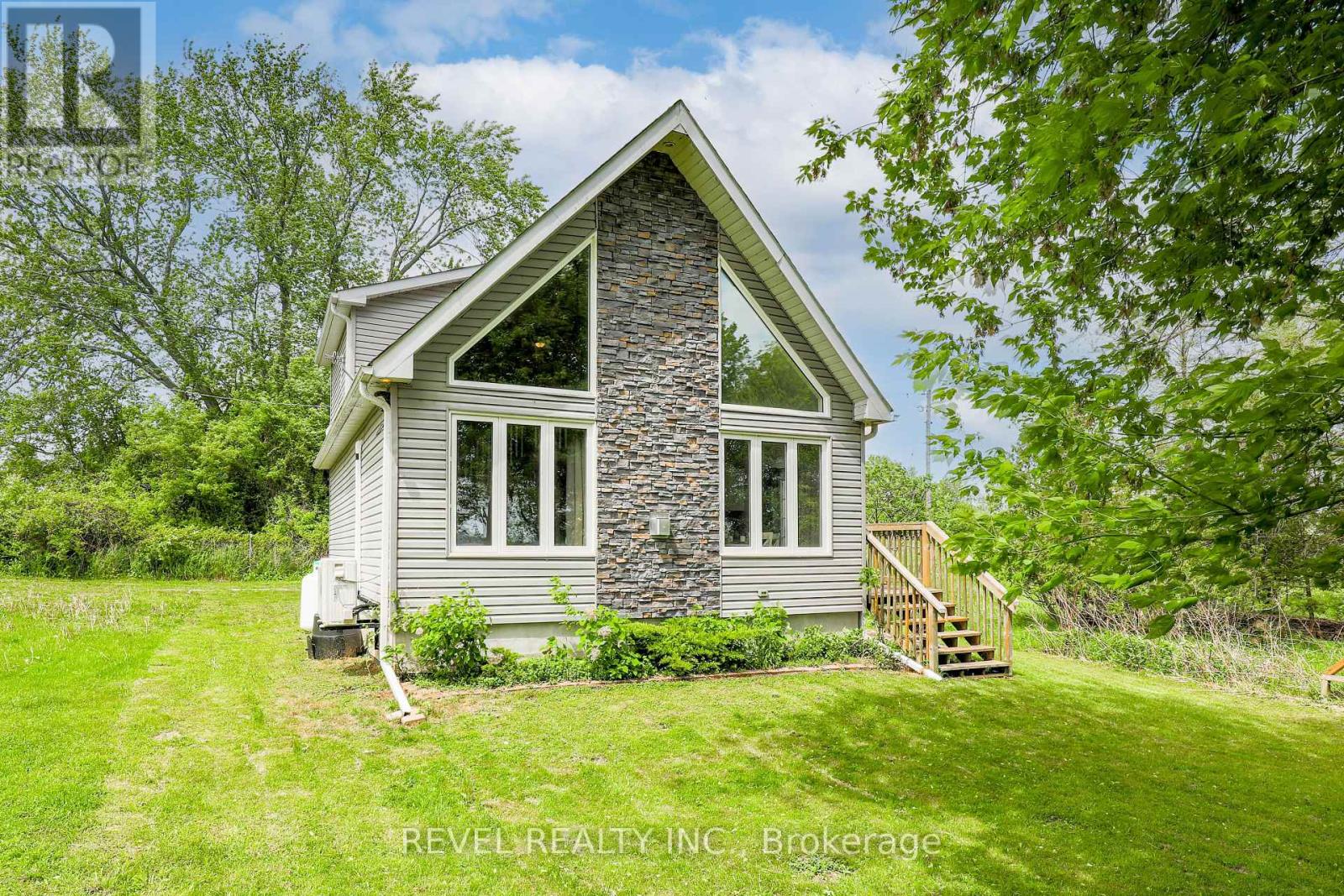 Property at 128 WAKEFORD ROAD image 3
