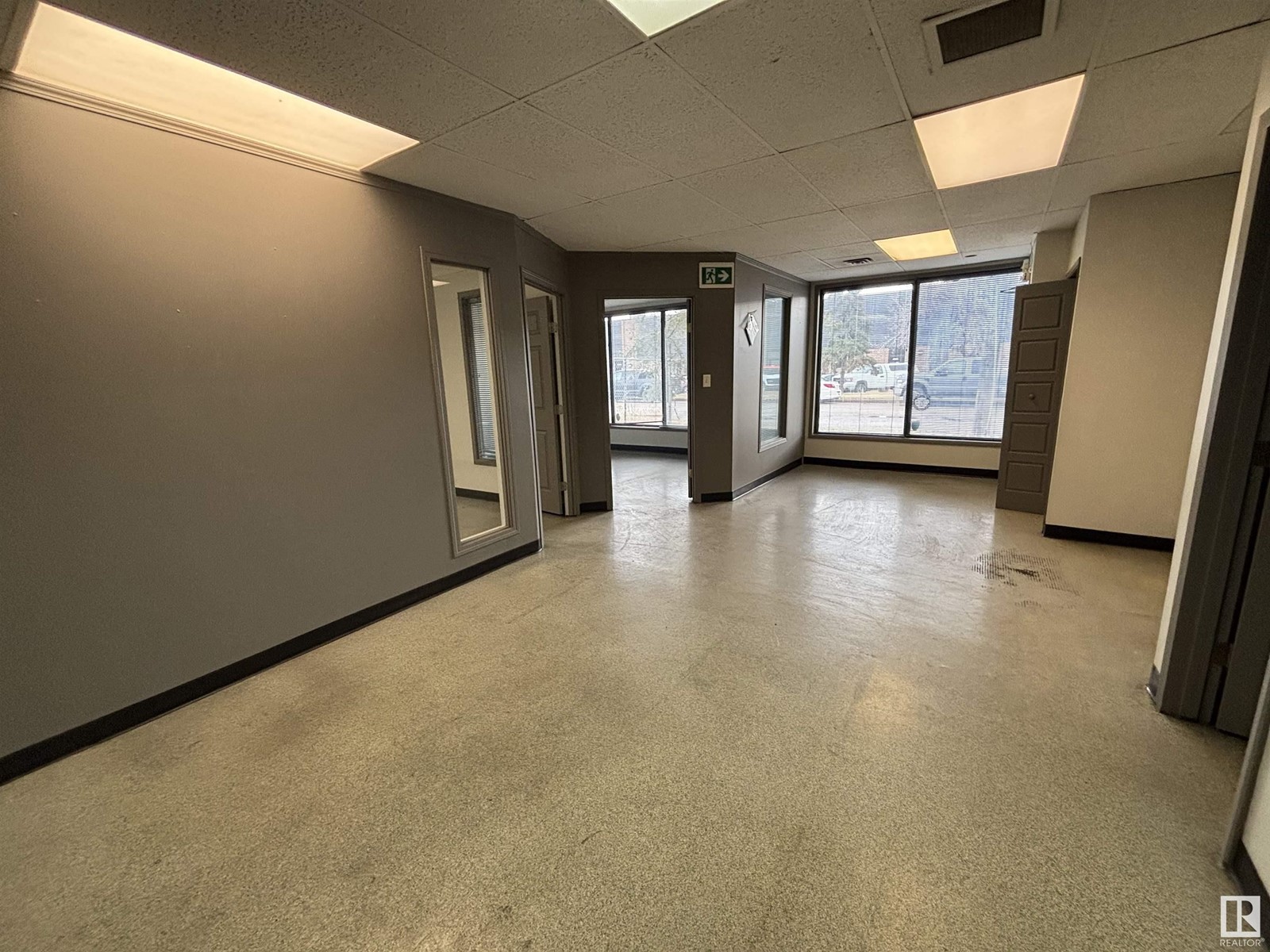 4612 4614 101 St Nw, Edmonton, Alberta  T6E 5G9 - Photo 4 - E4432174