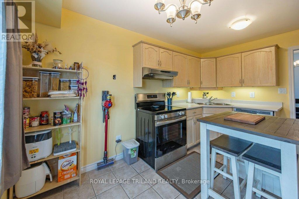 7 Golding Place, St. Thomas, Ontario  N5R 6B6 - Photo 16 - X12098365