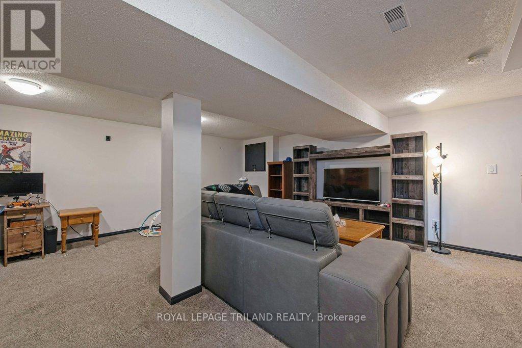 7 Golding Place, St. Thomas, Ontario  N5R 6B6 - Photo 28 - X12098365
