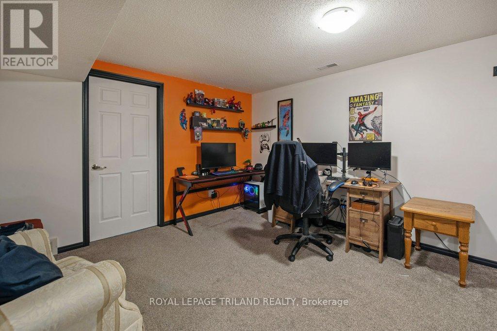7 Golding Place, St. Thomas, Ontario  N5R 6B6 - Photo 31 - X12098365