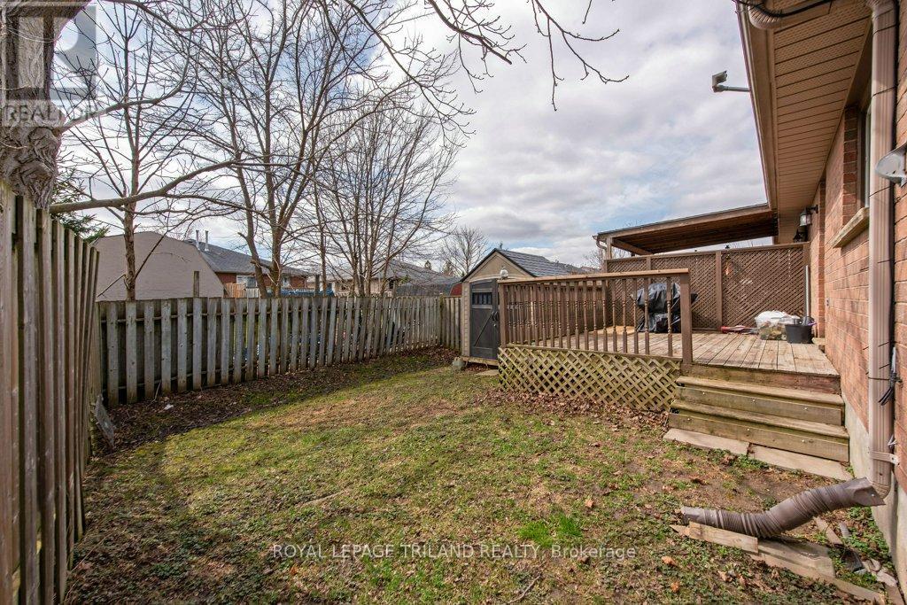 7 Golding Place, St. Thomas, Ontario  N5R 6B6 - Photo 37 - X12098365
