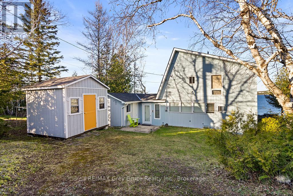 94 Isthmus Bay Road, Northern Bruce Peninsula, Ontario  N0H 1W0 - Photo 8 - X12077070
