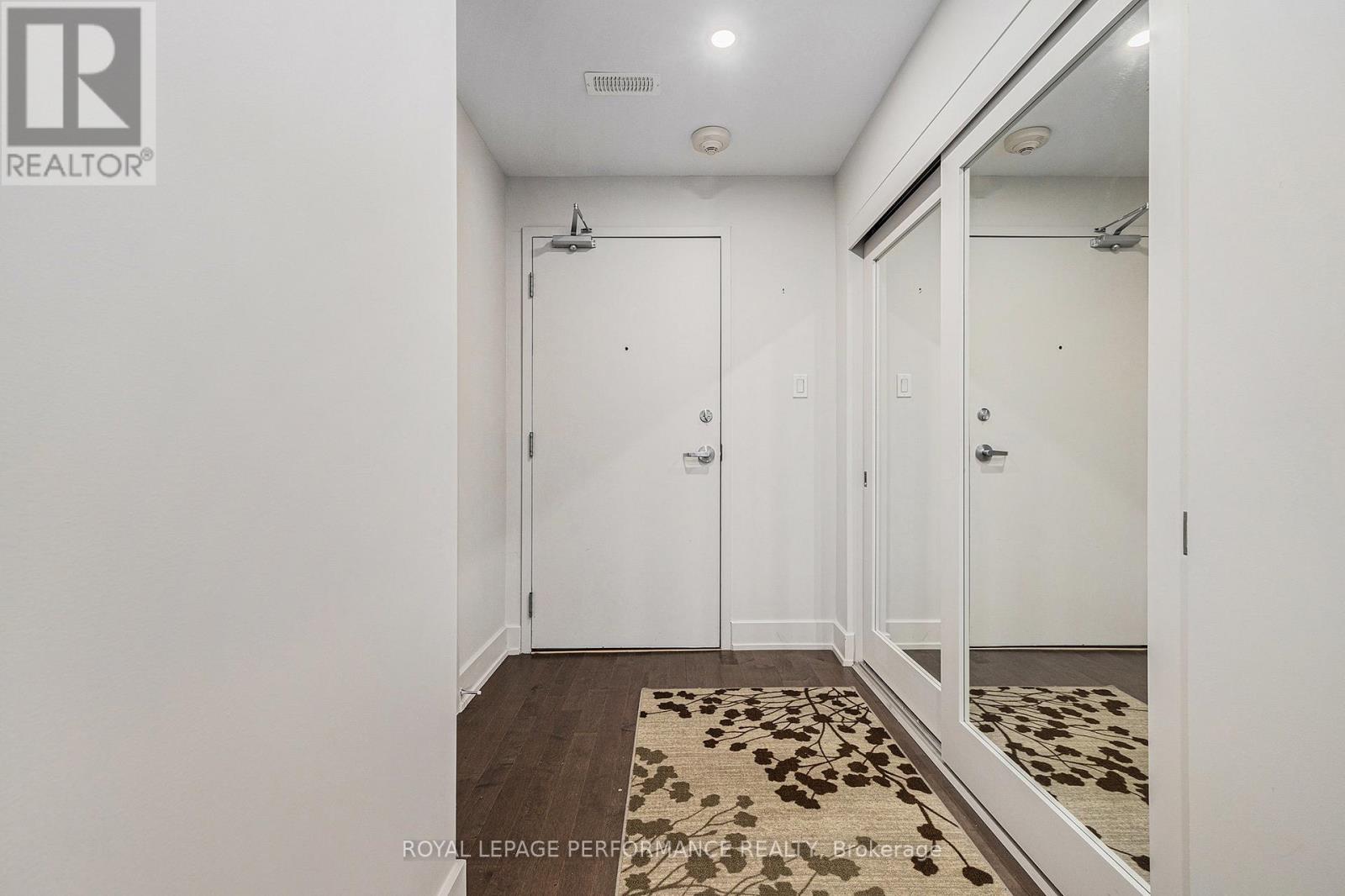203 - 315 Elizabeth Cosgrove Private, Ottawa, Ontario  K1W 0K6 - Photo 28 - X12098294