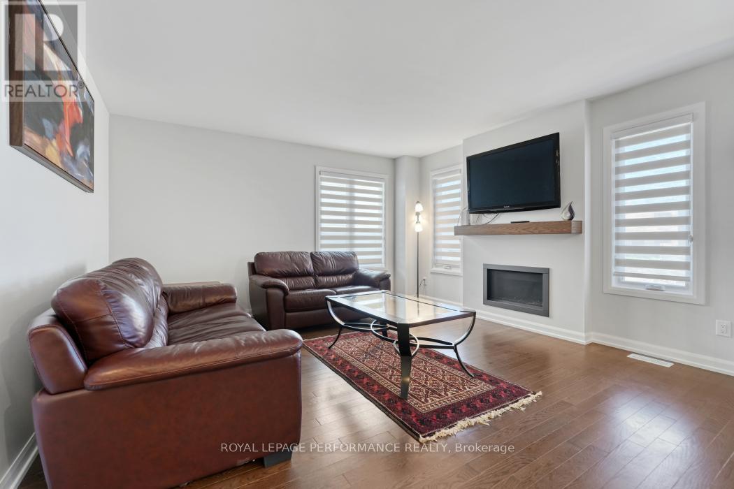 Property at 658 CHILLON STREET image 5