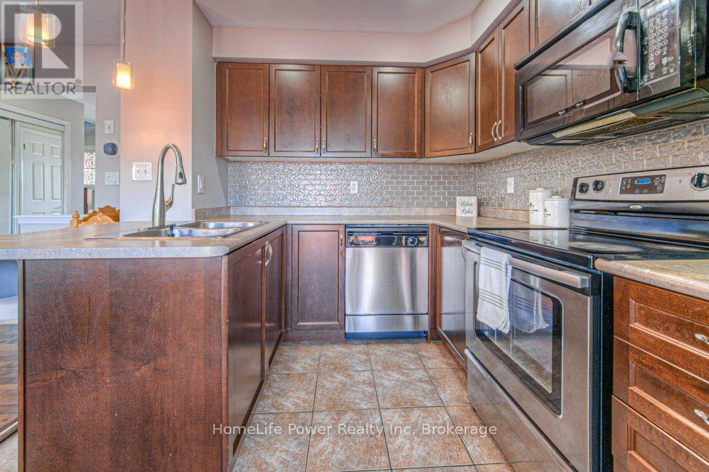7 Abbott Crescent, Cambridge, Ontario  N3C 0C8 - Photo 13 - X12098292