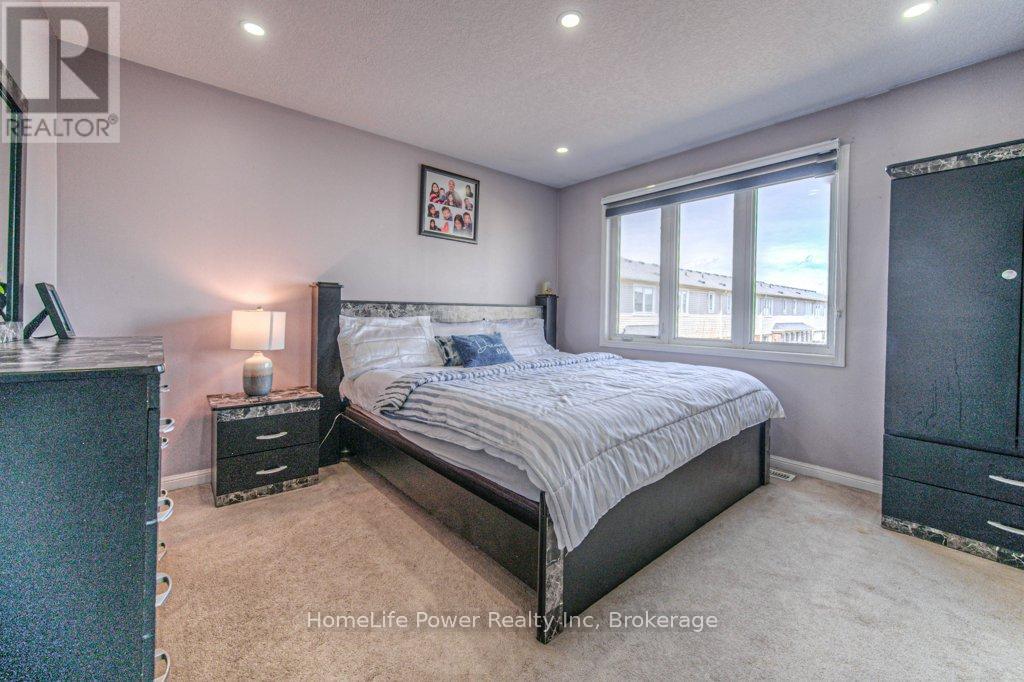 7 Abbott Crescent, Cambridge, Ontario  N3C 0C8 - Photo 19 - X12098292