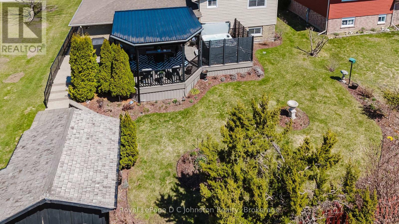 672 Christopher Drive, Saugeen Shores, Ontario  N0H 2C3 - Photo 48 - X12098345