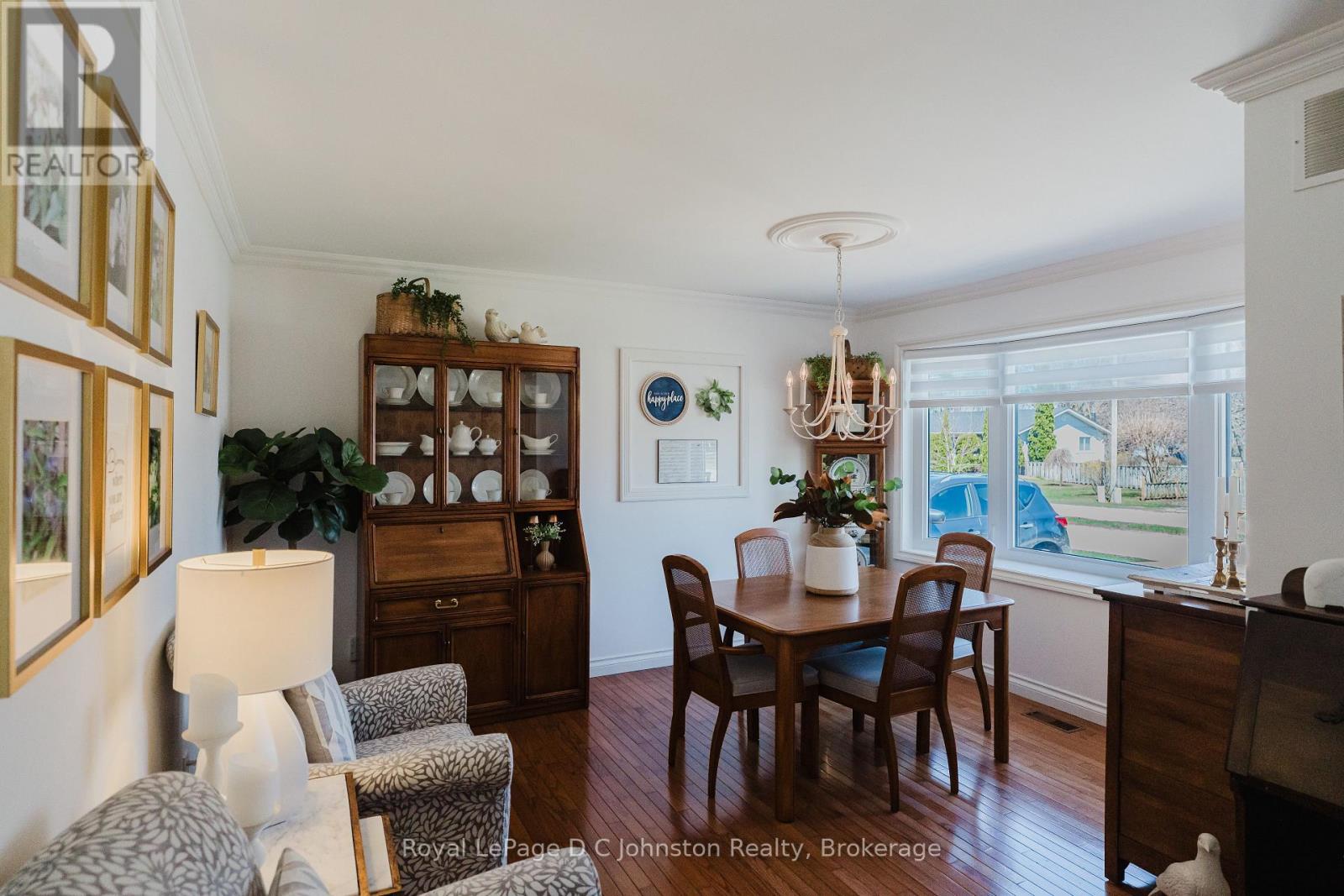 672 Christopher Drive, Saugeen Shores, Ontario  N0H 2C3 - Photo 6 - X12098345