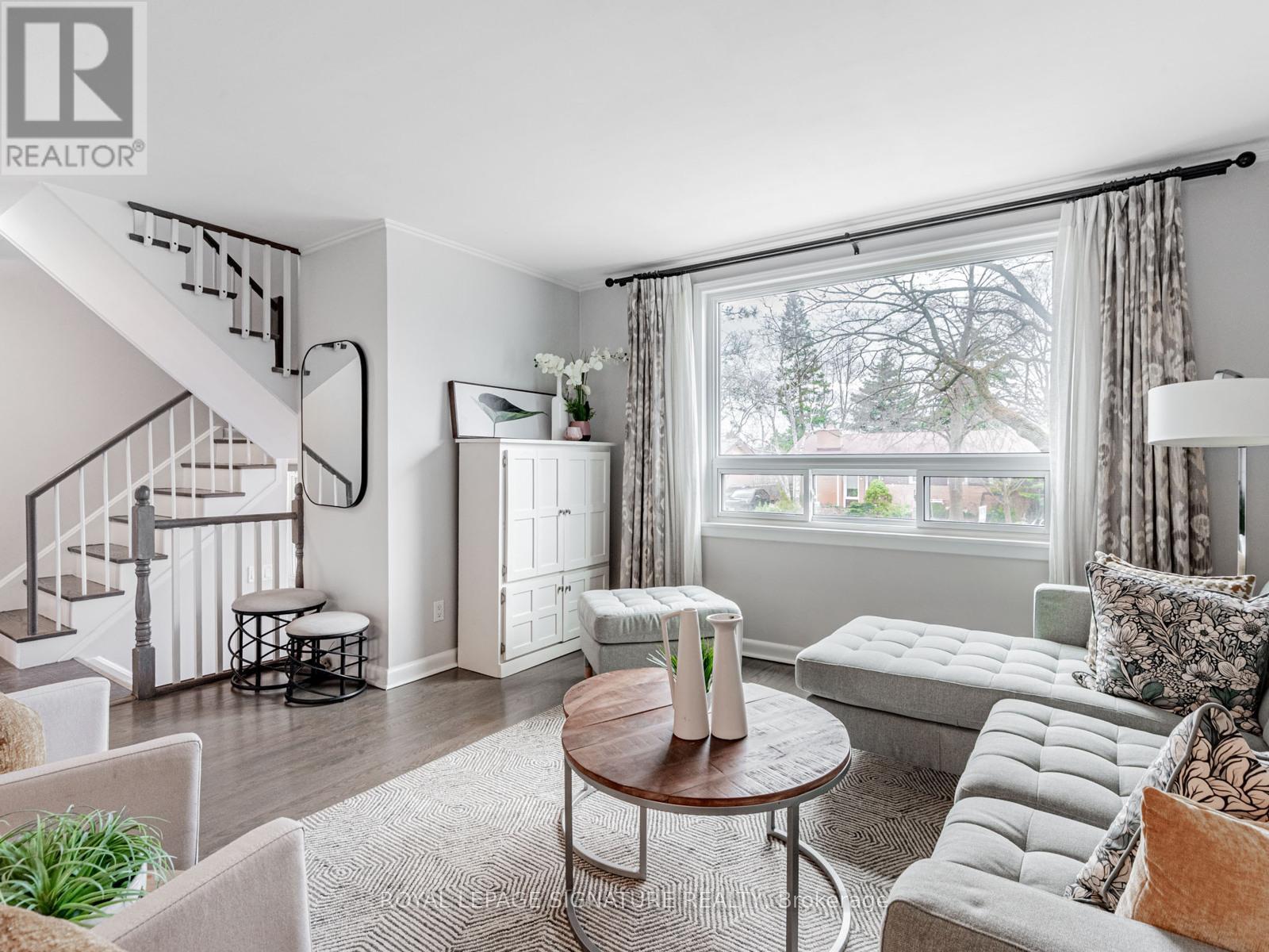 Property at 91 SOUTHILL DRIVE image 4