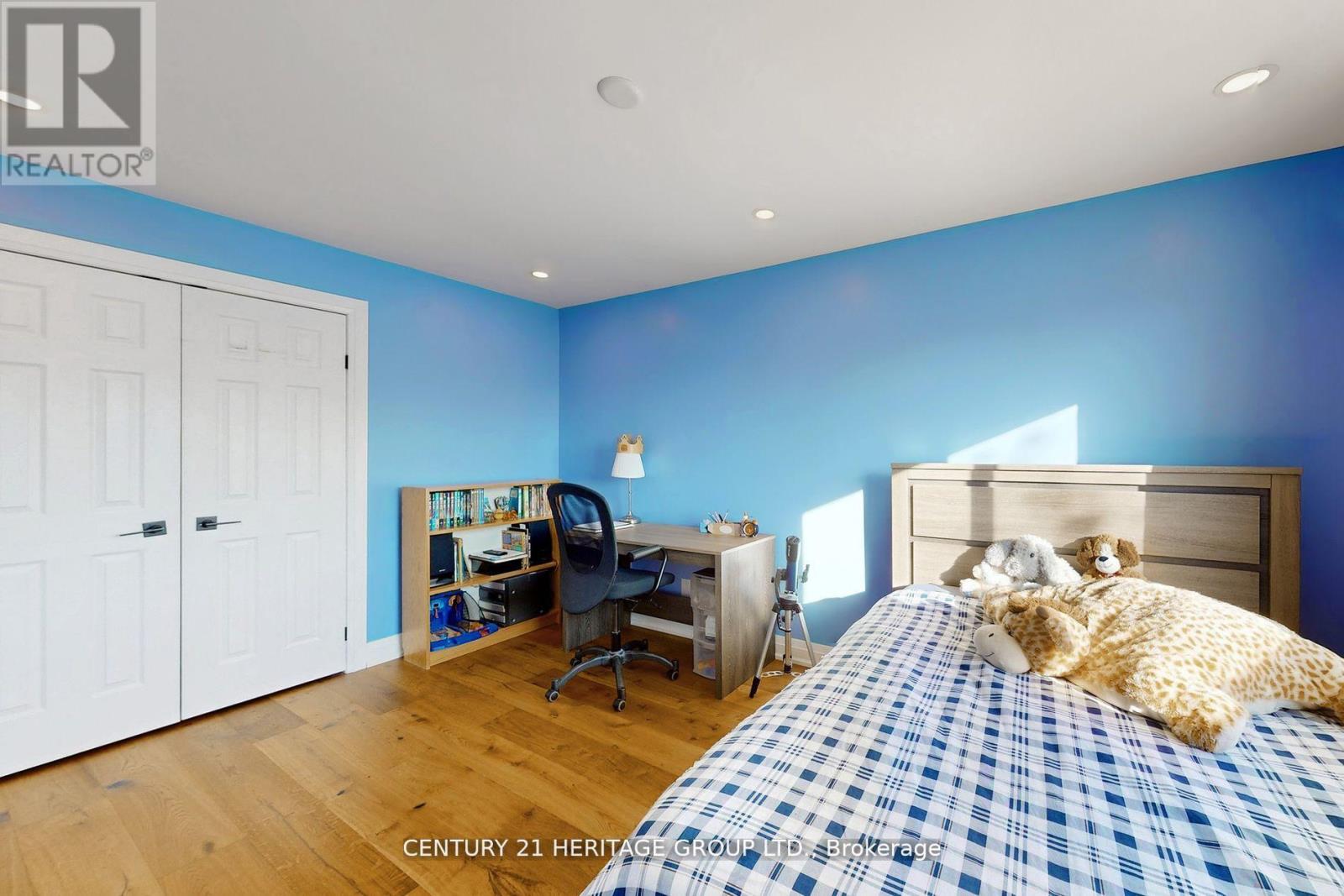 23 Gilbank Drive, Aurora, Ontario  L4G 5G5 - Photo 19 - N12098363
