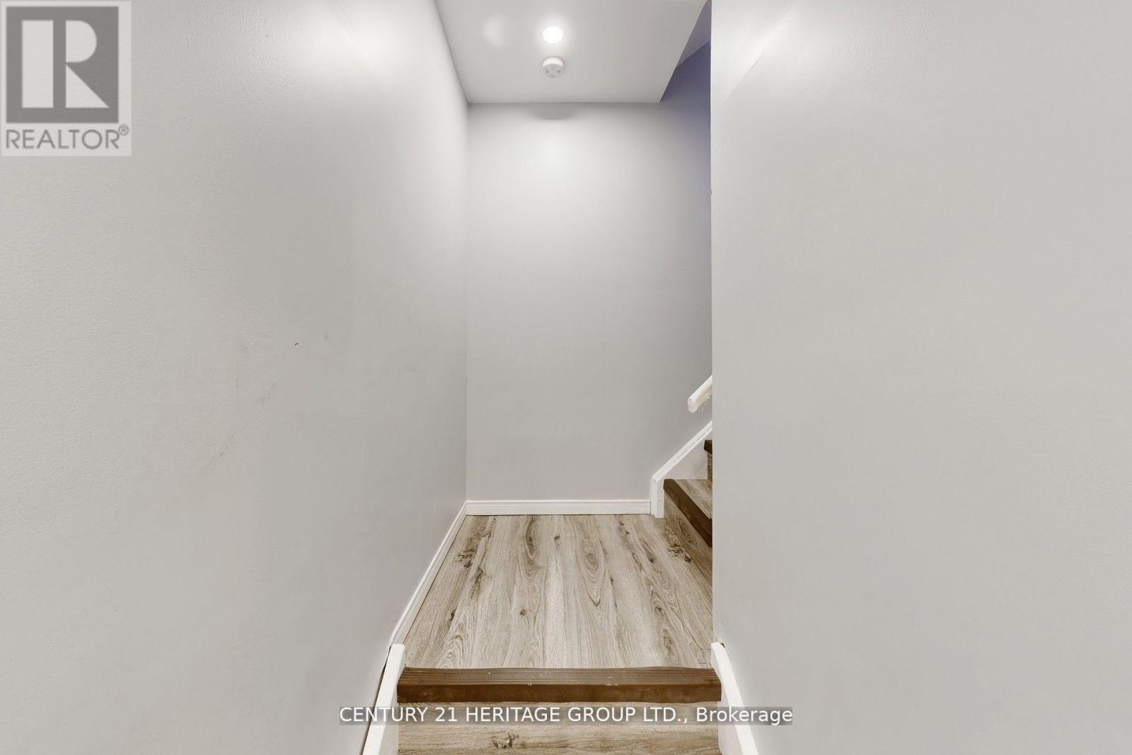 23 Gilbank Drive, Aurora, Ontario  L4G 5G5 - Photo 23 - N12098363