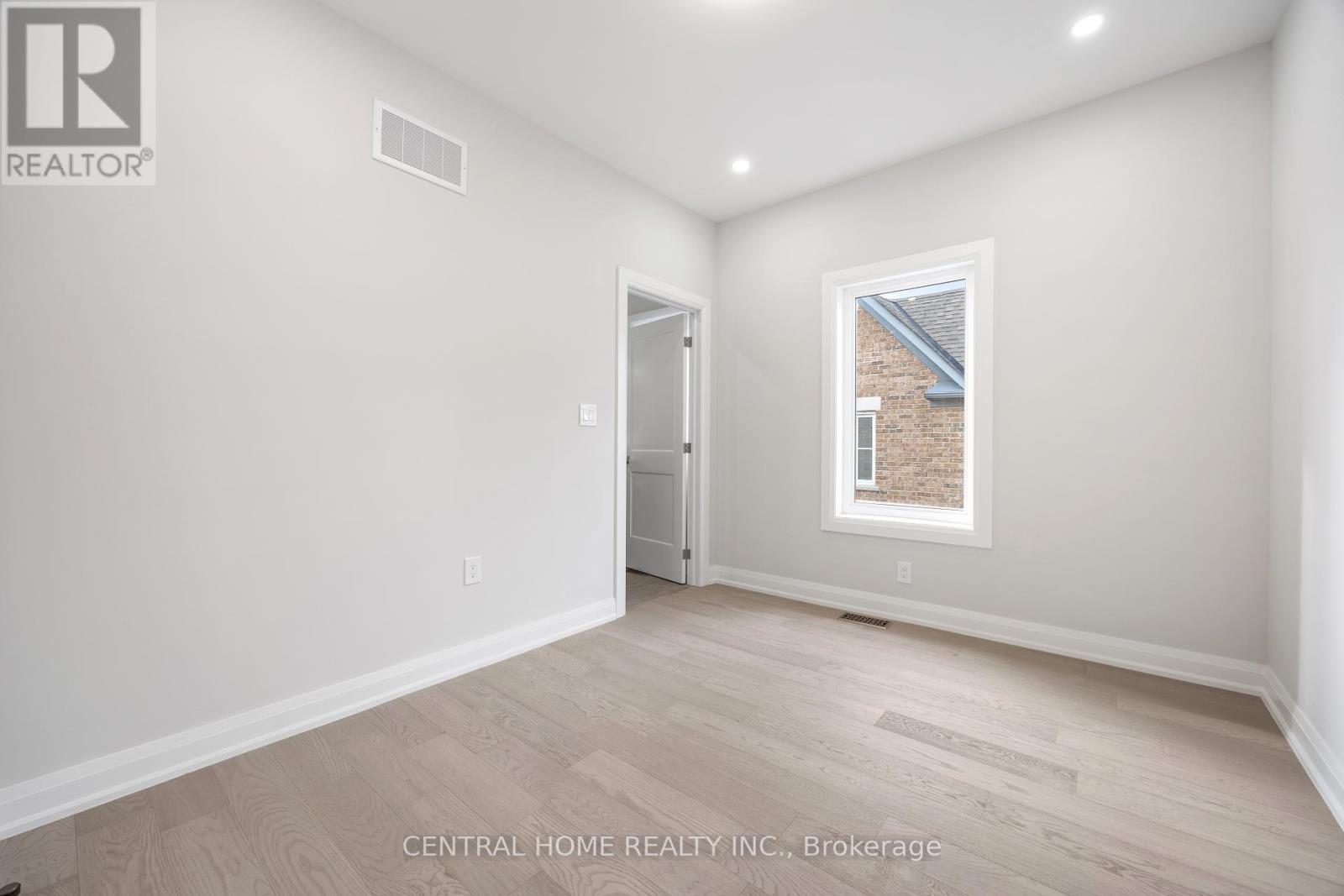 2950 Elgin Mills Road E, Markham, Ontario  L6C 1K9 - Photo 5 - N12078087
