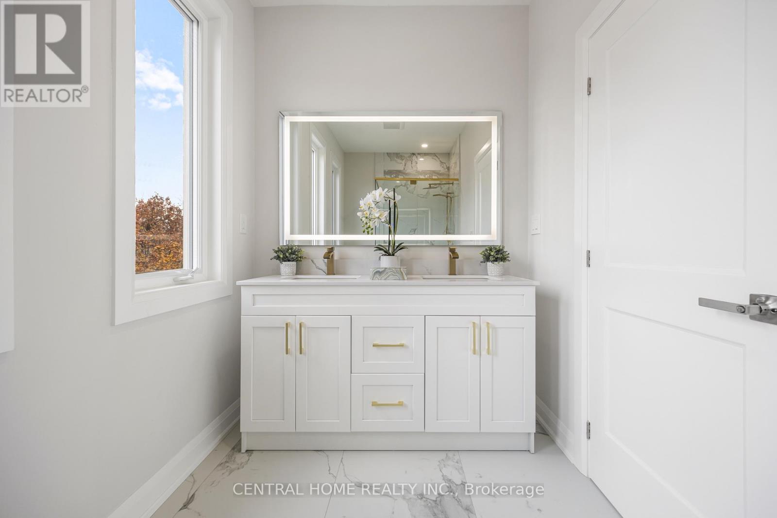 2950 Elgin Mills Road E, Markham, Ontario  L6C 1K9 - Photo 11 - N12078087