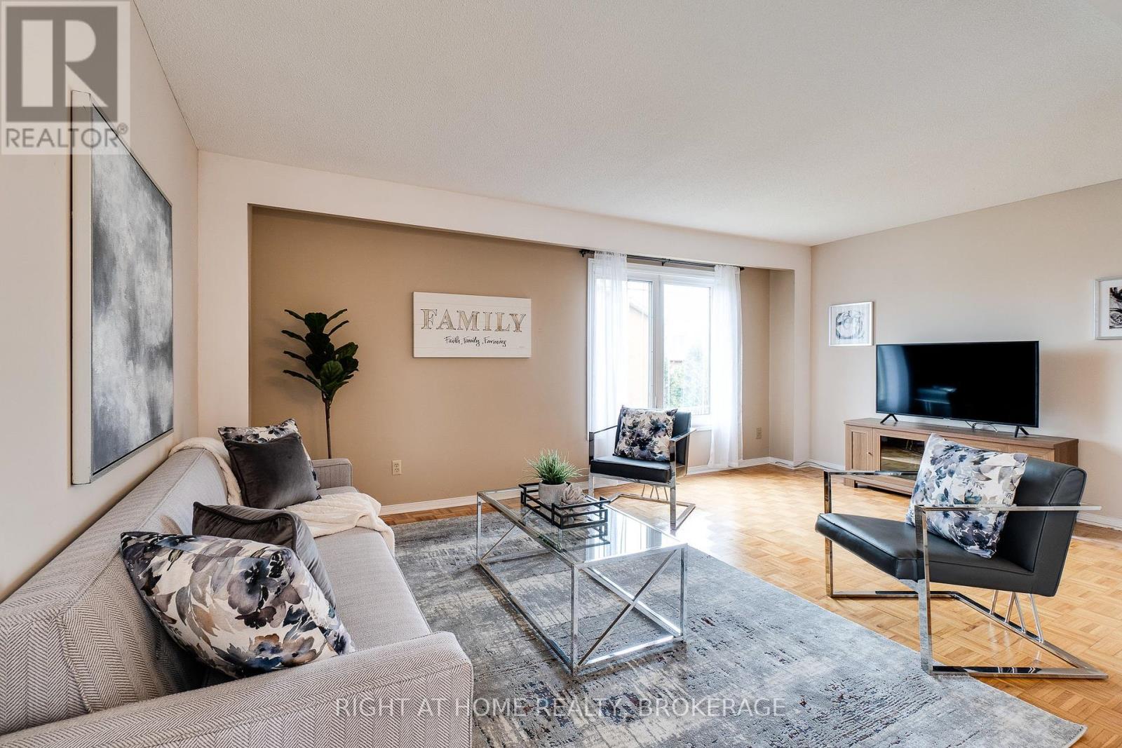 Property at 168 ASHRIDGE COURT image 4
