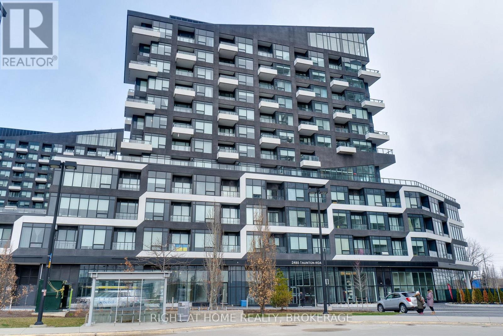 Property at 345 - 2485 TAUNTON ROAD image 1