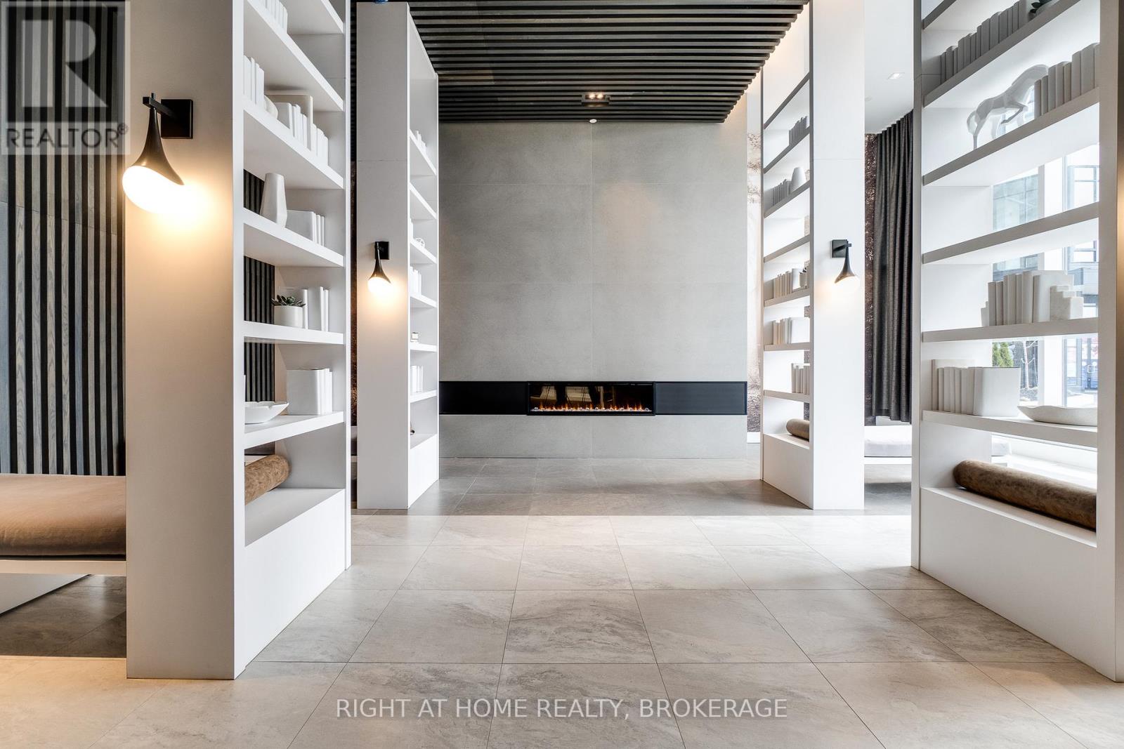 Property at 345 - 2485 TAUNTON ROAD image 3