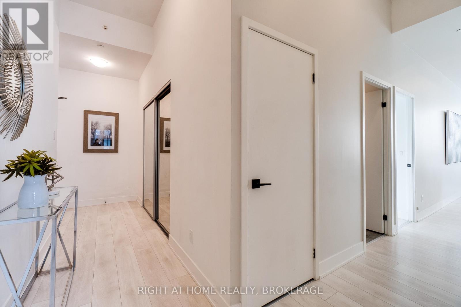 345 - 2485 Taunton Road, Oakville (Ro River Oaks), Ontario  L6H 6M3 - Photo 8 - W12098200