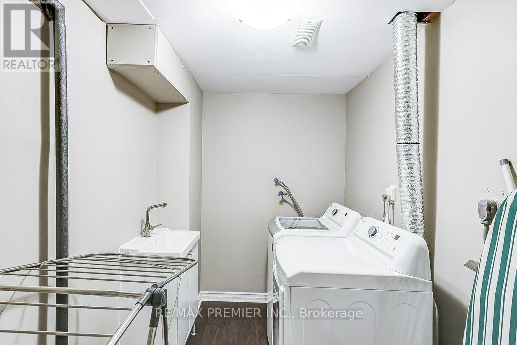 20 - 1951 Rathburn Road, Mississauga (Rathwood), Ontario  L4W 2N9 - Photo 32 - W12098239