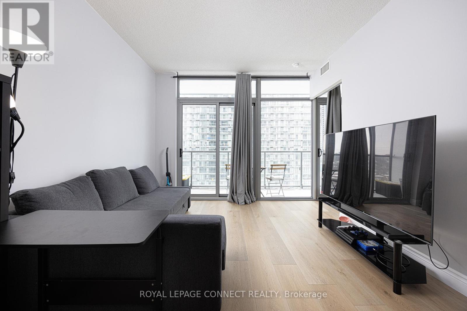 1215 - 105 The Queensway, Toronto, Ontario  M6S 5B5 - Photo 13 - W12098297