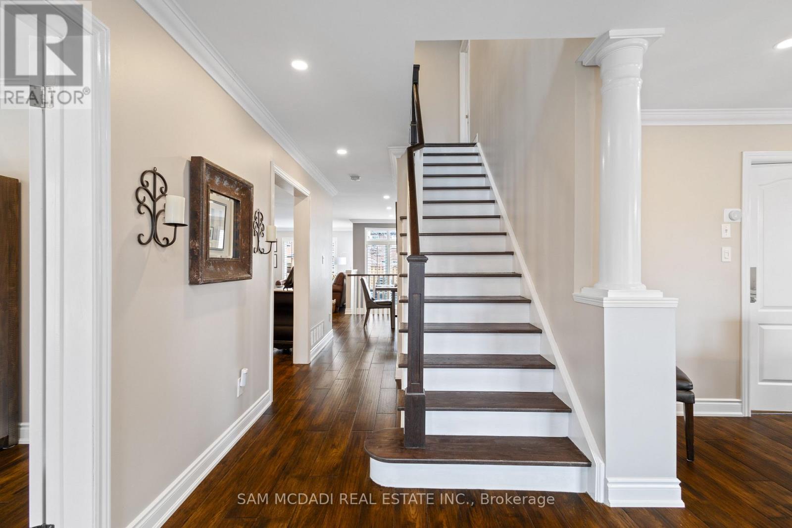 Property at 7174 UPTON CRESCENT image 4