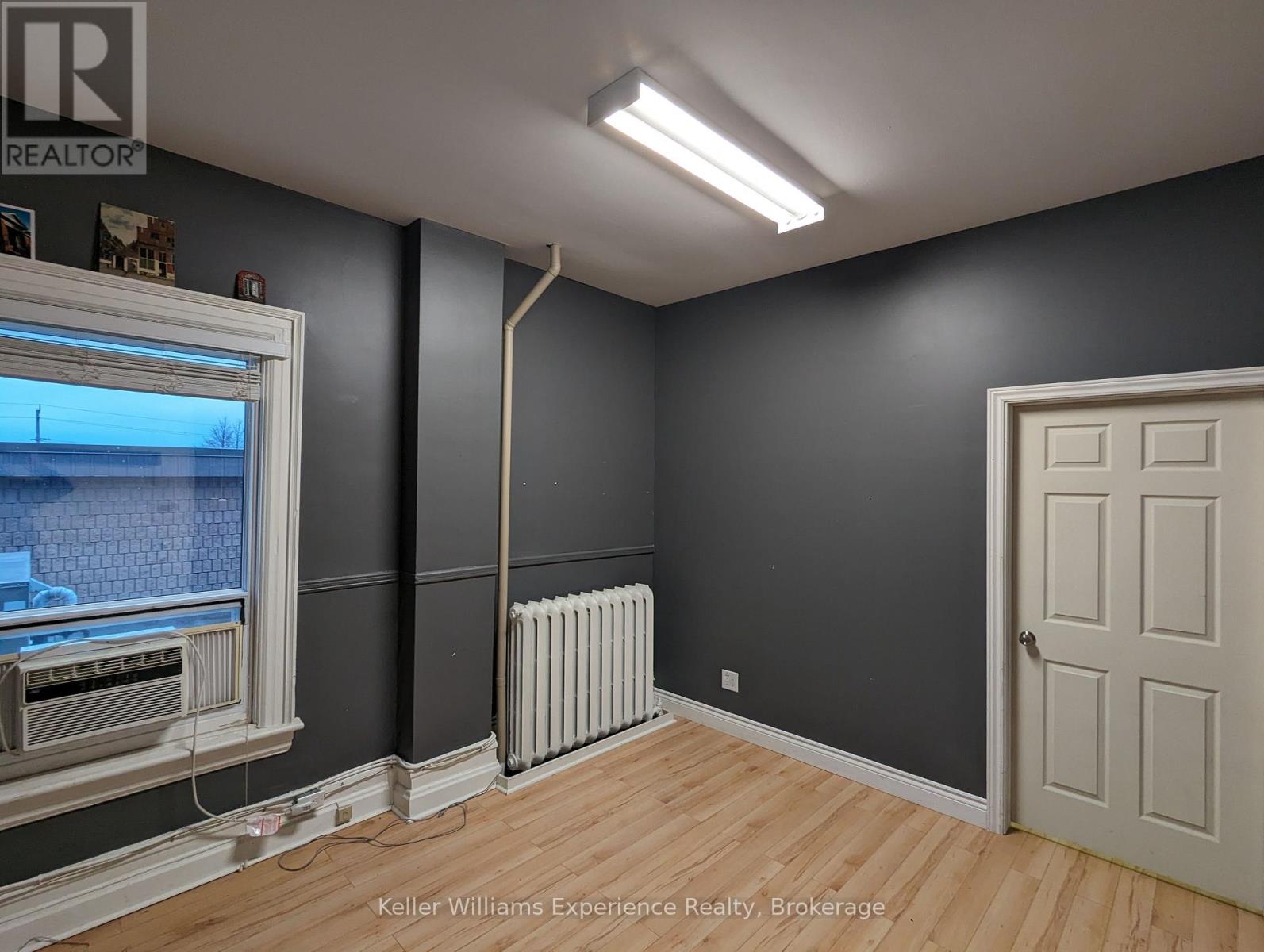 8 - 212 King Street, Midland, Ontario  L4R 3L9 - Photo 3 - S12098123