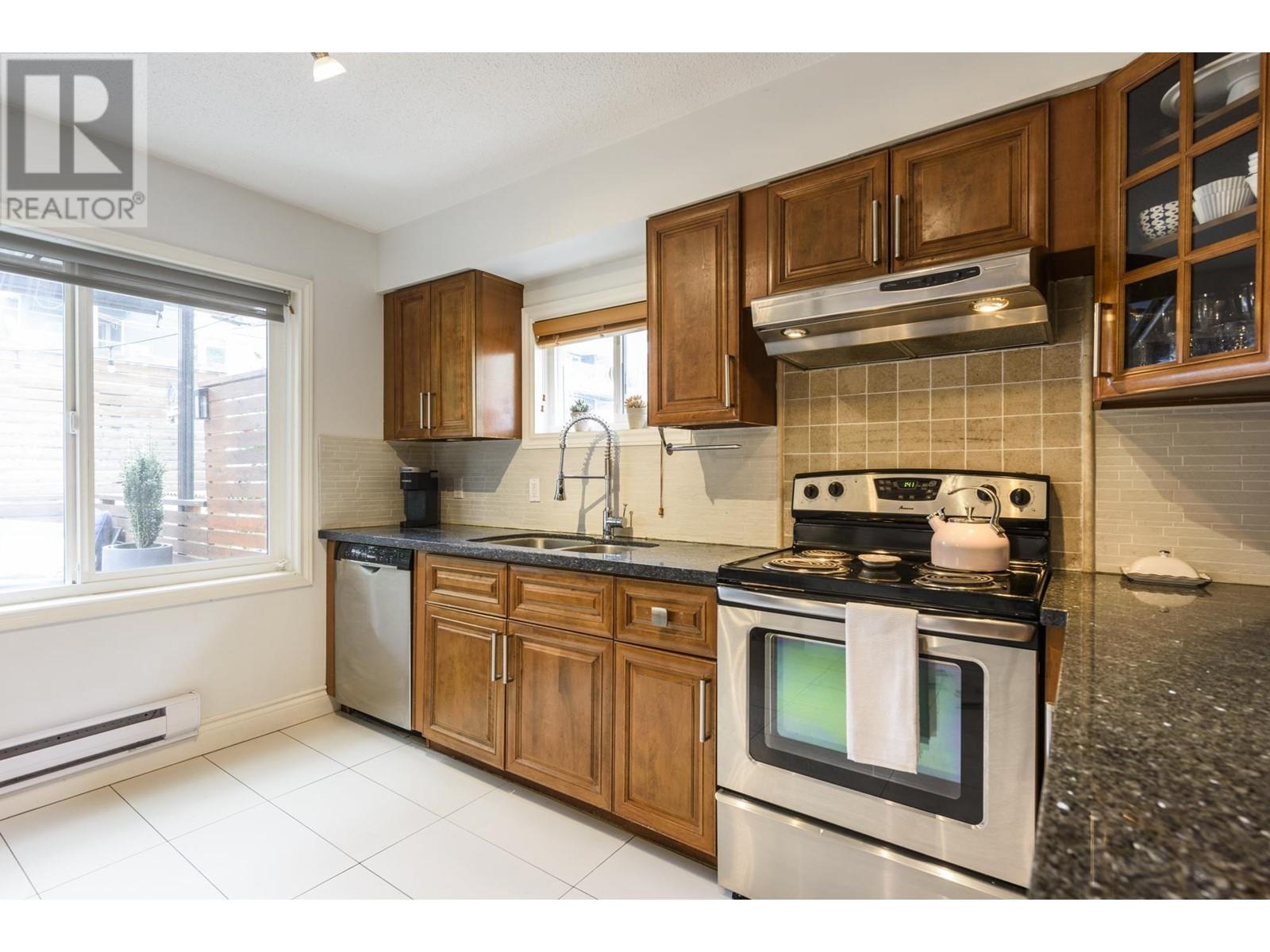3528 Franklin Street, Vancouver, British Columbia  V5K 1Y5 - Photo 18 - R2990290