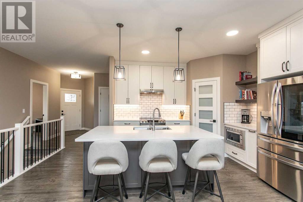 Property at 402, 5300 60 Street image 3