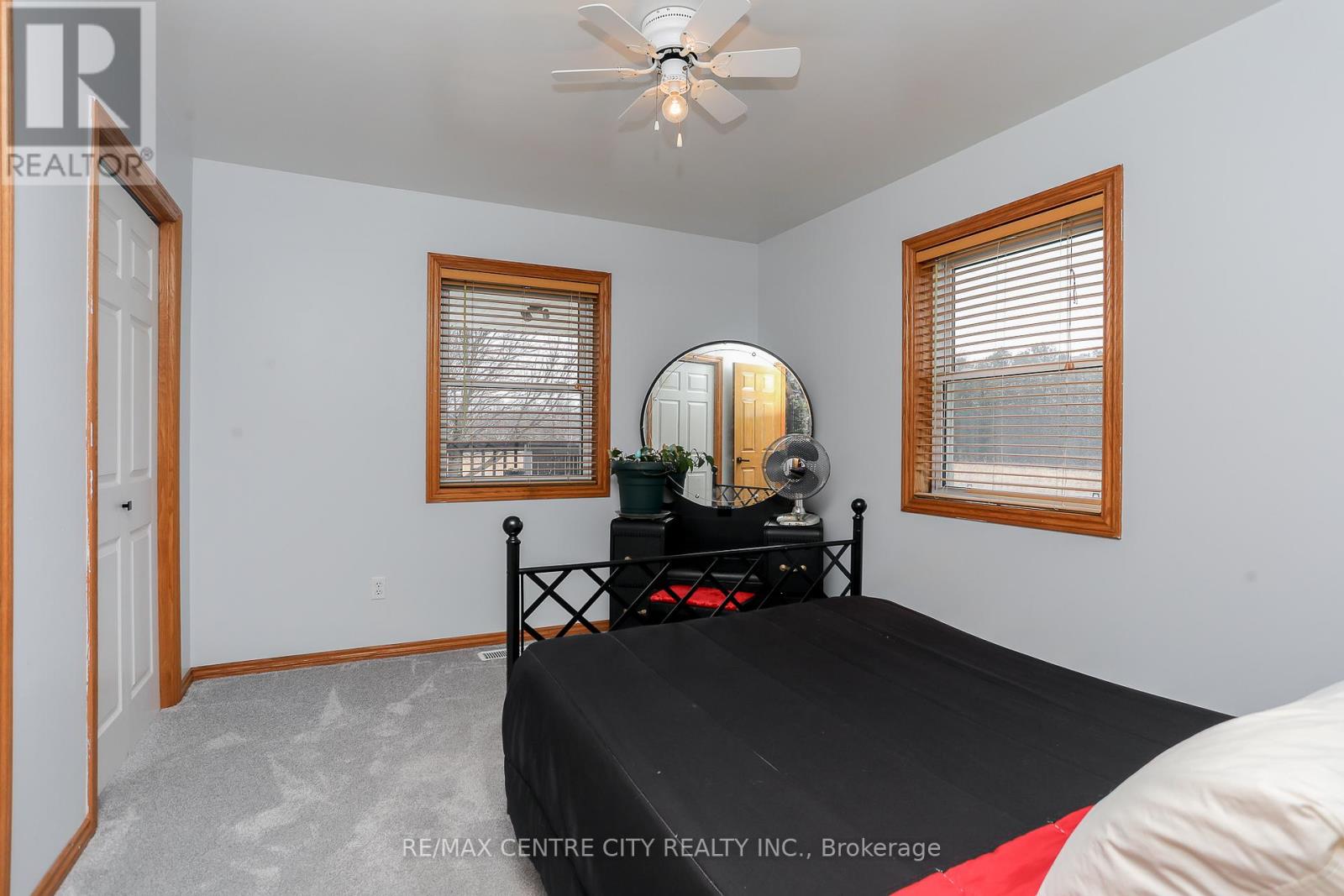 212 Queen Street, West Elgin (Rodney), Ontario  N0L 2C0 - Photo 33 - X12098384